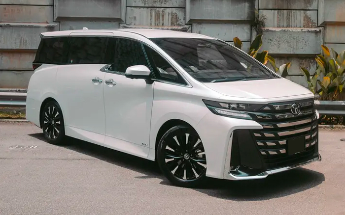 Toyota Vellfire Hybrid 2.5 Elegance (AH40)